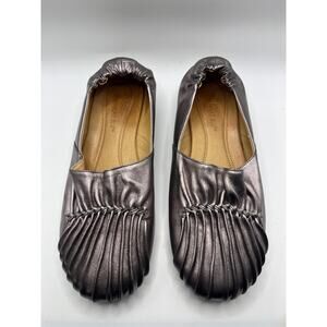 Chocolat Blu Vic Seamed Pleated Ruched Metallic Leather Loafer Flats in Graphite